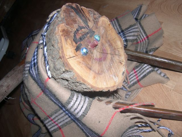 El tió de Nadal, tapado para que no coja frio El tió de Nadal, tapado para que no coja frio